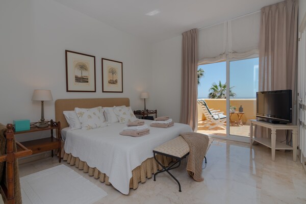 Luxe zeezicht appartement Marbella met verwarmd zwembad en golf ligging - thumbnail 5