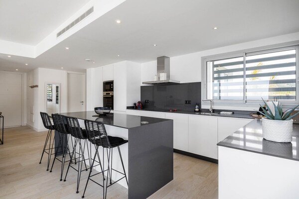 6-persoons appartement aan het strand in Casares - thumbnail 3