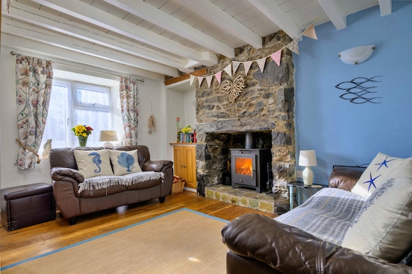 Penrhos Sea Cottage - thumbnail 2