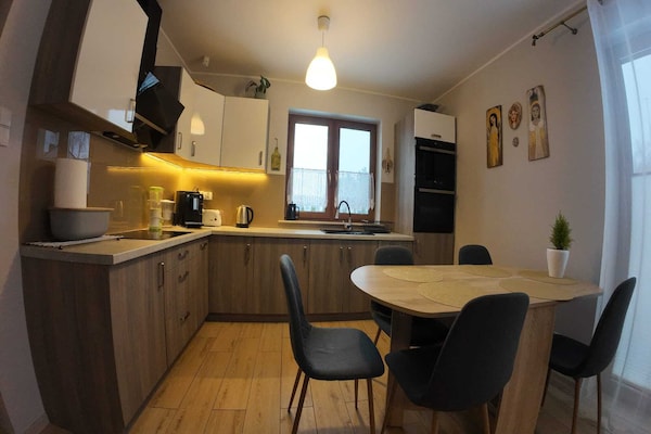 Ruim vakantiehuis voor 9 personen in rustige Debina - thumbnail 3