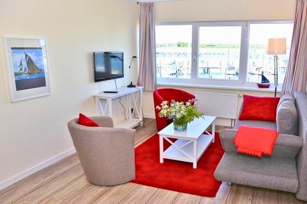 Centraal gelegen appartement aan zee in Burgtiefe-Südstrand · 5 pers. - thumbnail 2