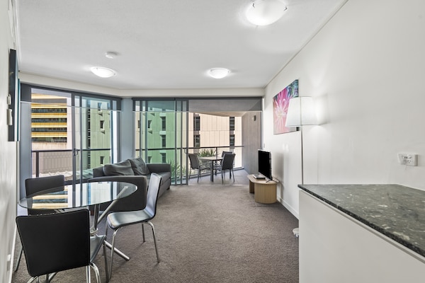 Stadsappartement met balkon, zwembad & fitness in hartje Brisbane CBD - thumbnail 1
