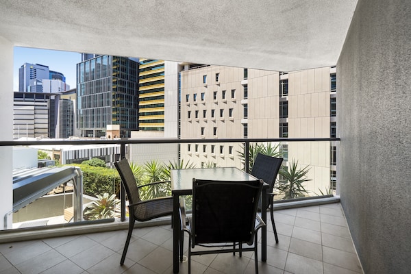 Stadsappartement met balkon, zwembad & fitness in hartje Brisbane CBD - thumbnail 3