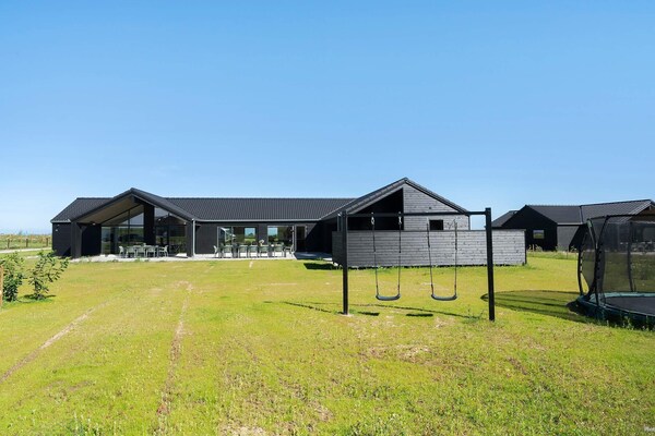 20-persoons vakantiehuis in Bogense op 500 meter van zee - thumbnail 2
