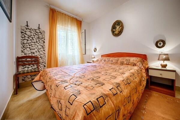 Golden Coast Apartments - A1 - TwoBedroom Apartment with Terrace and SeaView - thumbnail 3