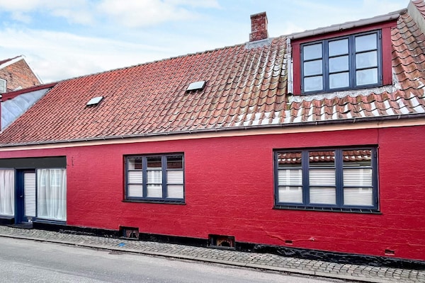 Ruim vrijstaand vakantiehuis voor 12 personen, op 600 meter van zee - thumbnail 1