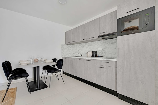 Elegant appartement met balkon in Suresnes voor 2 personen · 52 m² - thumbnail 6