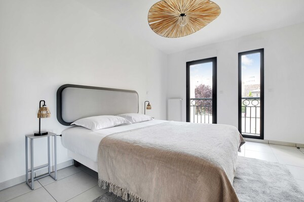 Elegant appartement met balkon bij Parijs in Suresnes - thumbnail 4