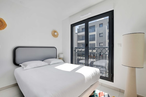 Elegant appartement met balkon in Suresnes, vlakbij Parijs - thumbnail 5