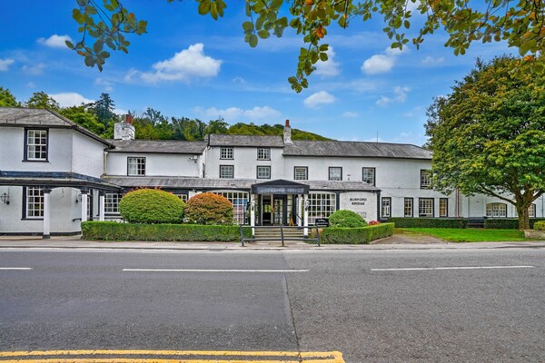 Superior Double Room in historisch pension nabij Box Hill, Surrey - thumbnail 5