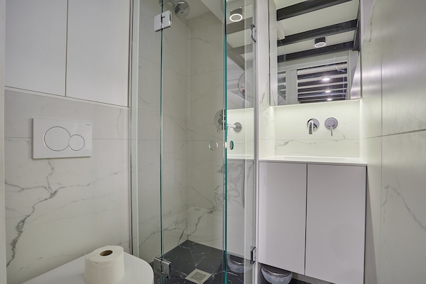 Elegant duplex appartement in het hart van Parijs, vlakbij Galeries Lafayette - thumbnail 6
