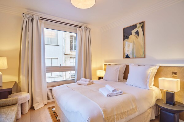 Verfijnd designappartement in het hart van Saint-Germain-des-Prés - thumbnail 3