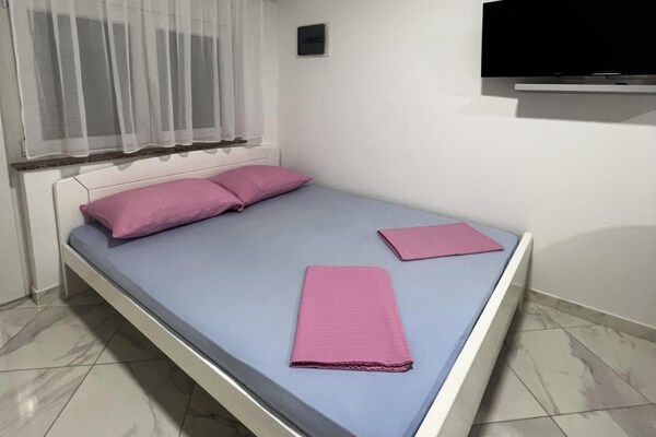 Appartement Lavaran 2: Zeezicht op 130m van het strand in Vir - thumbnail 4