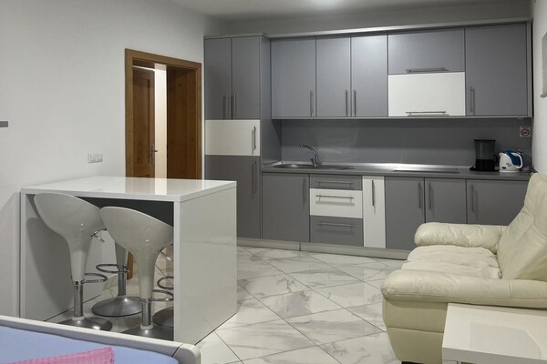 Appartement Lavaran 2: Zeezicht op 130m van het strand in Vir - thumbnail 2