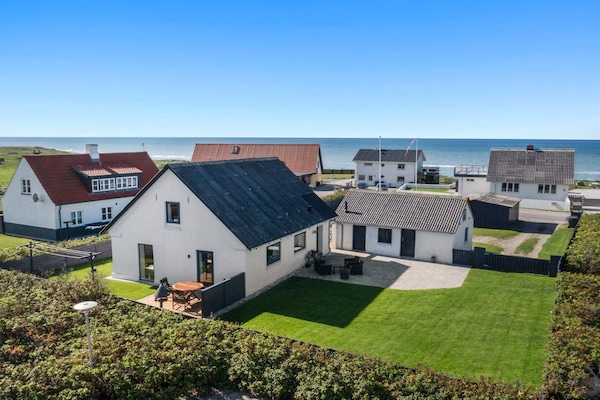 Vrijstaand vakantiehuis op 80 meter van de zee in Løkken - thumbnail 1