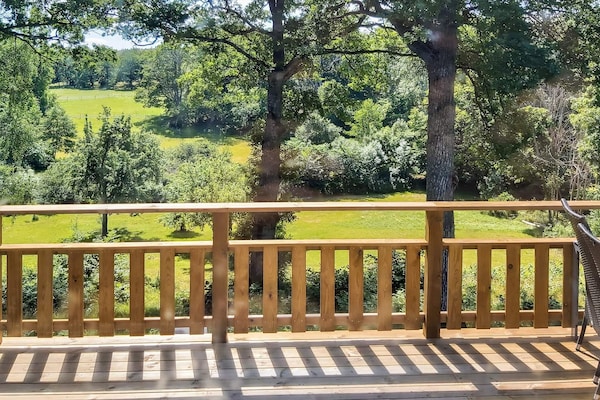 Sfeervol vakantiehuis met sauna en natuurzicht op Ingarö - thumbnail 2