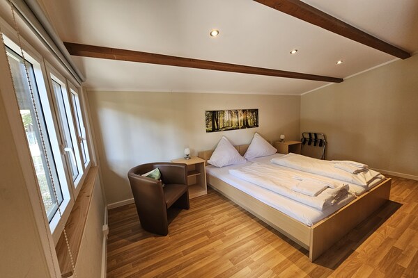 Sfeervol houten appartement voor 2 personen in Sassenburg - thumbnail 4