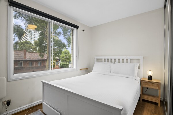 Licht appartement met 2 slaapkamers in Flemington - thumbnail 5