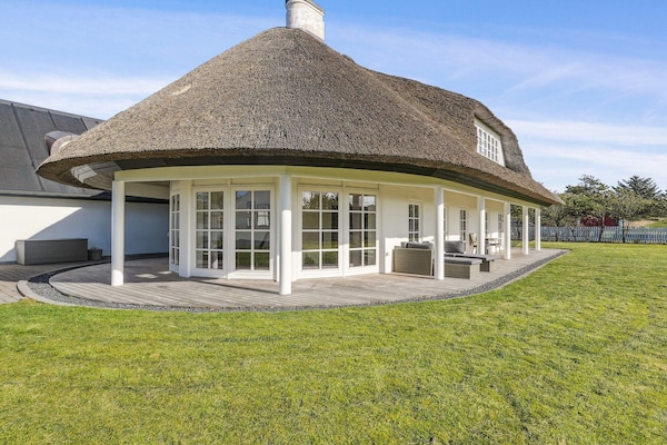 Sfeervol vakantiehuis op 1 km van strand in Blokhus, voor 12 personen - thumbnail 3