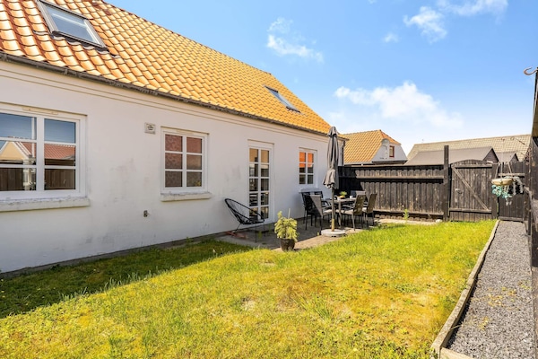 Knus vrijstaand vakantiehuis op 300 meter van de zee in Løkken - thumbnail 4