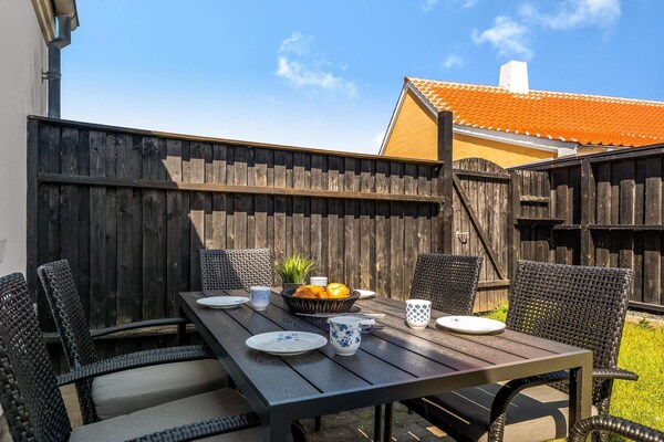 Knus vrijstaand vakantiehuis op 300 meter van de zee in Løkken - thumbnail 2