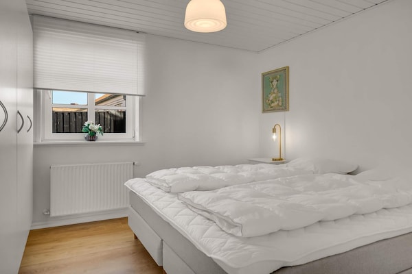 Knus vrijstaand vakantiehuis op 300 meter van de zee in Løkken - thumbnail 6