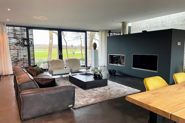 Betonnen Boshuis: wellnessvilla met privé spa op landgoed Bergvliet - thumbnail 2
