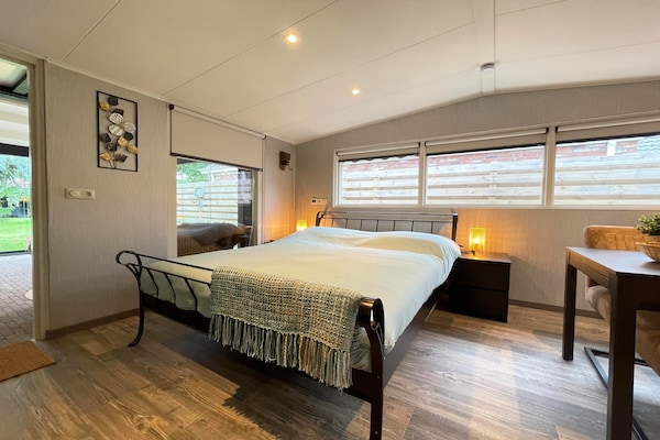 Romantisch wellnessvakantiehuis met sauna en jacuzzi in Westerwolde - thumbnail 3