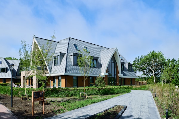 Modern 6-persoons appartement in Den Burg - thumbnail 1