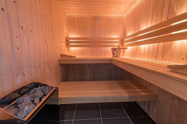 Duynweelde Texel: Luxe groepsvilla met 6 suites en ecologische zwemvijver - thumbnail 5