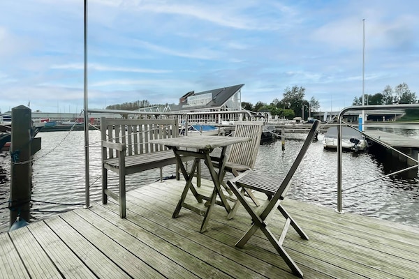 Meerzicht – Unieke woonboot met panoramisch uitzicht op het Uitgeestermeer - thumbnail 4