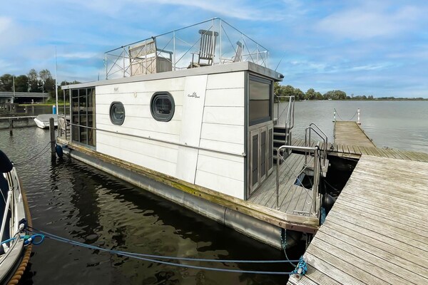 Meerzicht – Unieke woonboot met panoramisch uitzicht op het Uitgeestermeer - thumbnail 6