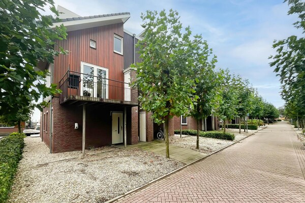Schelpzicht: Modern appartement met privéterras aan de jachthaven van Uitgeest - thumbnail 6
