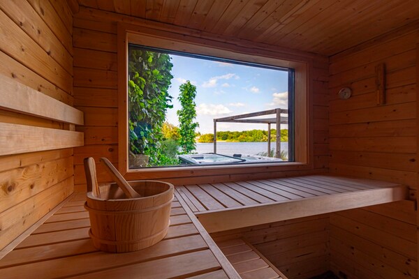 Watervilla Plas van Francke: luxe wellness aan het water in Sibculo - thumbnail 5