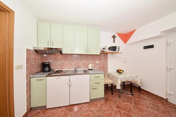 Privlaka Sunset Apartments - Studio apartment (ground floor 1) - thumbnail 4