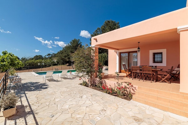Authentieke villa met zeezicht en zwembad bij Cala Boix - thumbnail 5