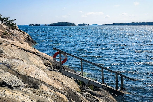 Knus vakantiehuis in Nävekvarn: 5 pers., 3 badkamers, dicht bij zee en golf - thumbnail 2