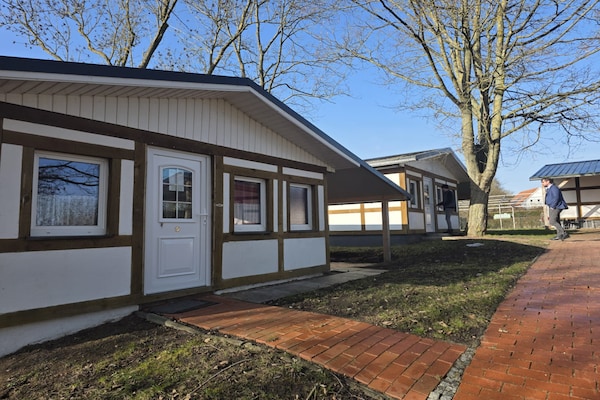 Aan zee: Compacte bungalow met wellness in Wohlenberg - thumbnail 2