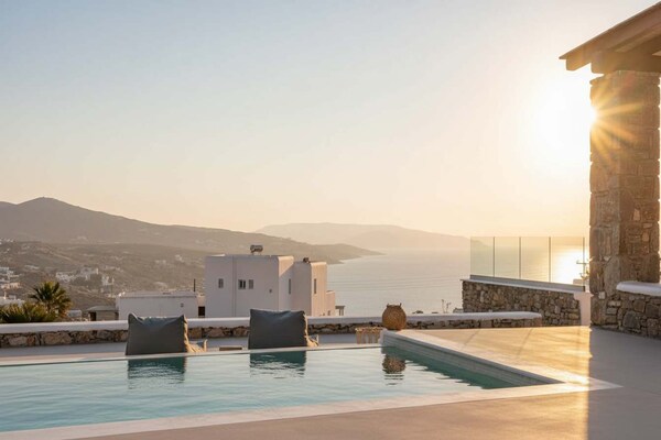 Lichtvilla met privézwembad bij Kalafatis, Mykonos - thumbnail 5