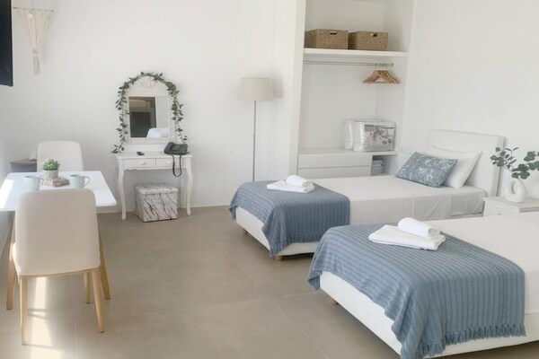 Panoramisch appartement met zeezicht bij Agios Sostis, Mykonos - thumbnail 4