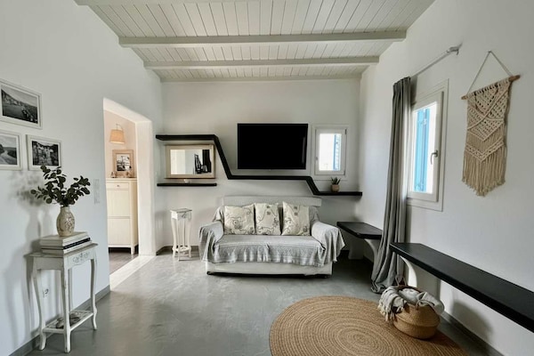 Elegante villa met privézwembad en panoramisch zeezicht bij Panormos Bay - thumbnail 2