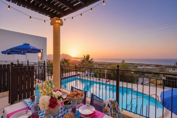 Exclusieve villa in Kalathos met privézwembad en panoramisch zeezicht - thumbnail 5