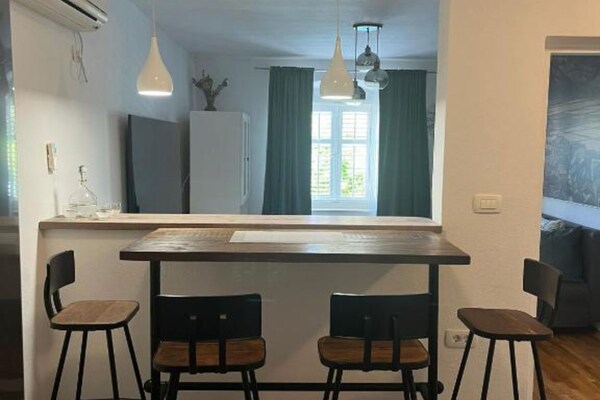 Ston Heritage Apartment with City view - thumbnail 5