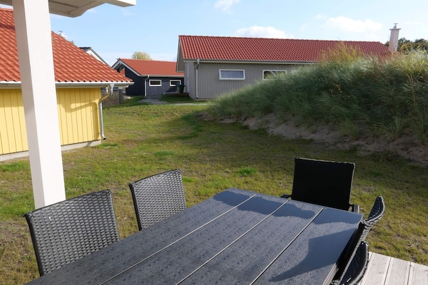 Scandinavisch vakantiehuis met sauna op 500m van de Oostzee in Großenbrode - thumbnail 3