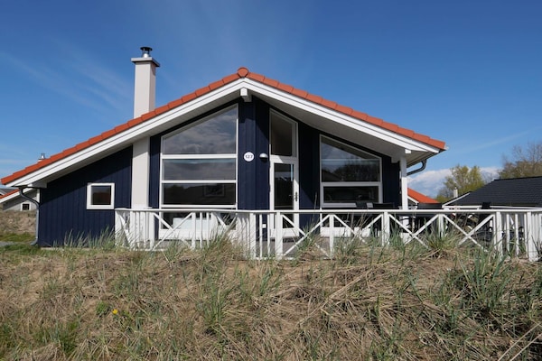 Licht Deens vakantiehuis met sauna, 500m van de Oostzee - thumbnail 1
