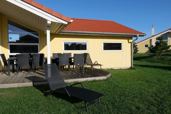 Deens design vakantiehuis met sauna op 500m van de Oostzee in Großenbrode - thumbnail 3