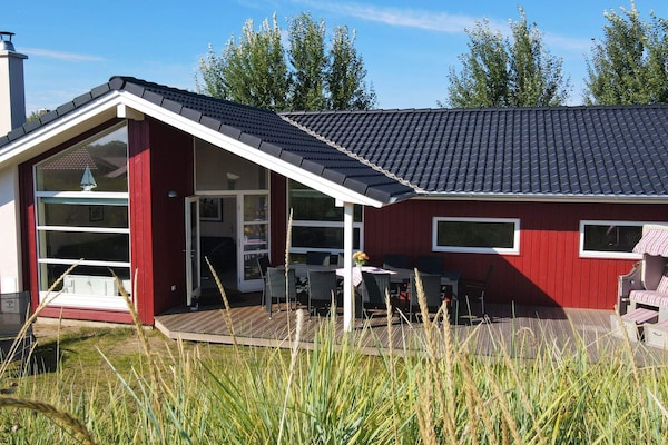 Deens design vakantiehuis voor 10 personen, 500m van de Oostzee - thumbnail 1