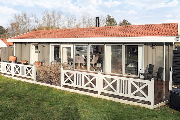 9-persoons vakantiehuis in Præstø met privézwembad - thumbnail 2