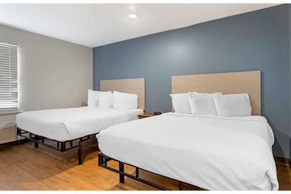Fort Myers Studio met 2 Queen Beds en Volledige Keuken - thumbnail 2