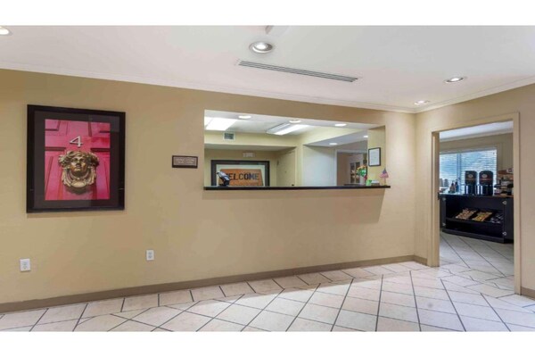Compact studio-appartement met keuken in Memphis – ideaal voor 2 personen - thumbnail 3